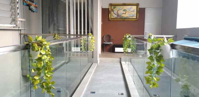 dijual rumah cluster victoria metland