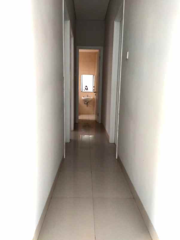 dijual rumah cluster yarra jgc jakarta