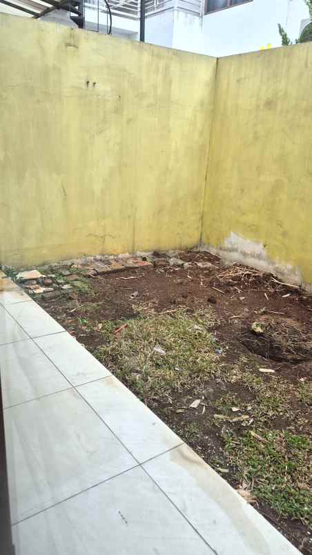 dijual rumah cluster zebrina