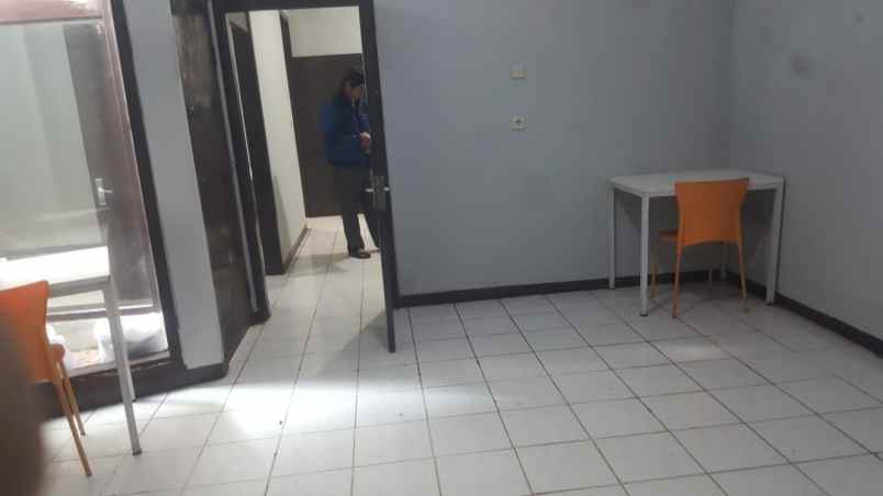 dijual rumah cocok untuk kosan daerah tubagus ismail