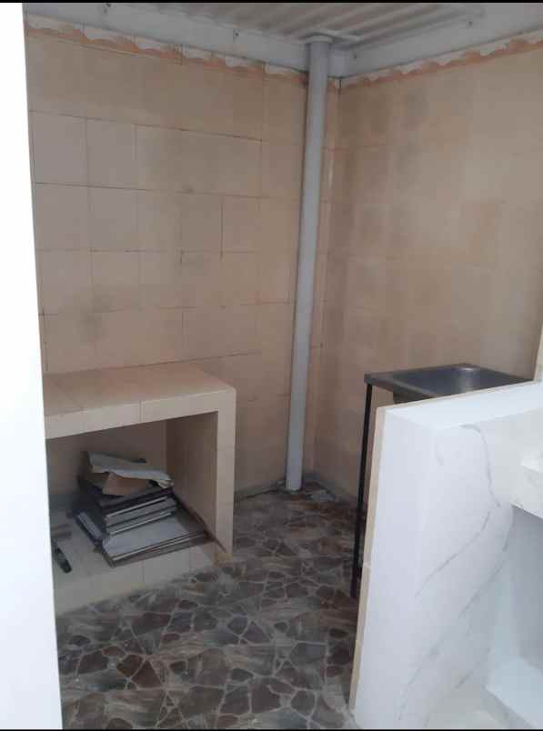 dijual rumah condongcatur kec depok