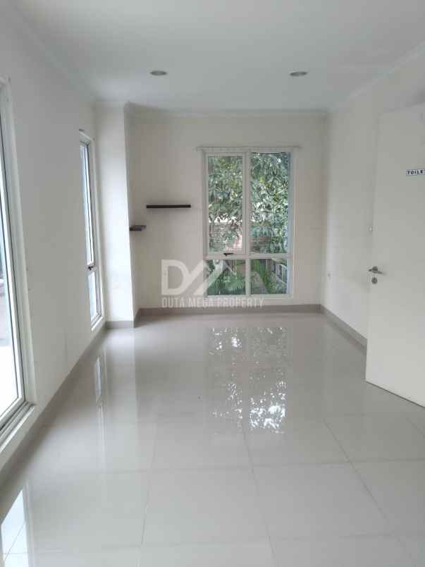 dijual rumah dalam cluster gading serpong