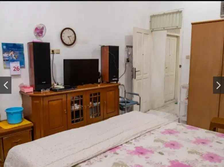 dijual rumah dan gudang di joglo