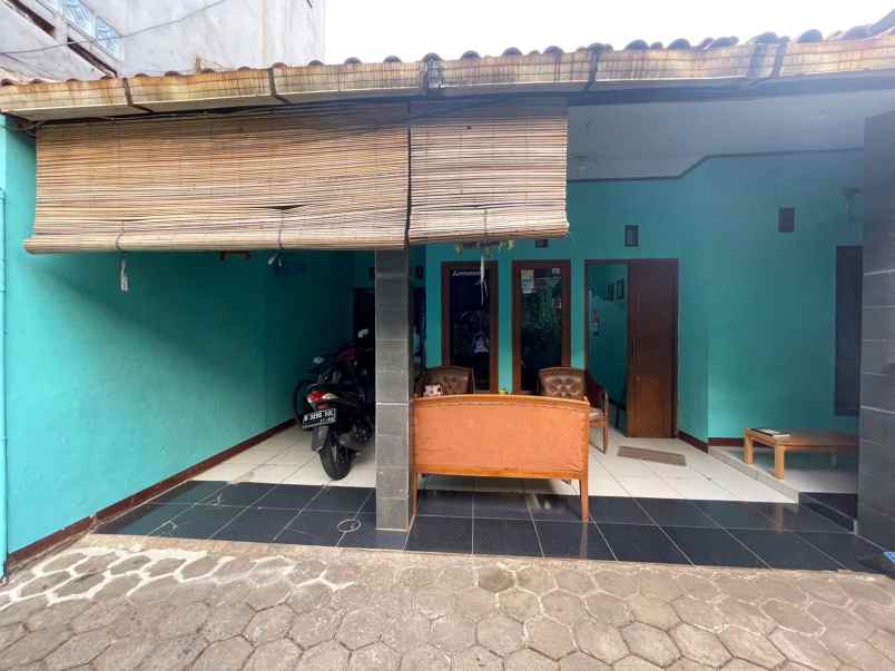 dijual rumah dekat bintaro plaza