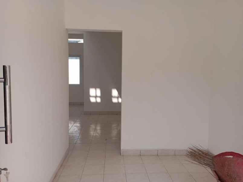 dijual rumah dekat grand wisata