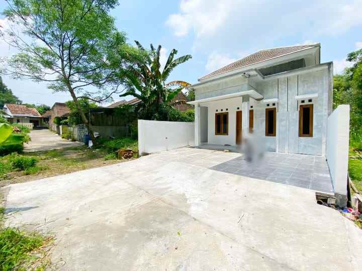 dijual rumah dekat kampus amayo dan umy