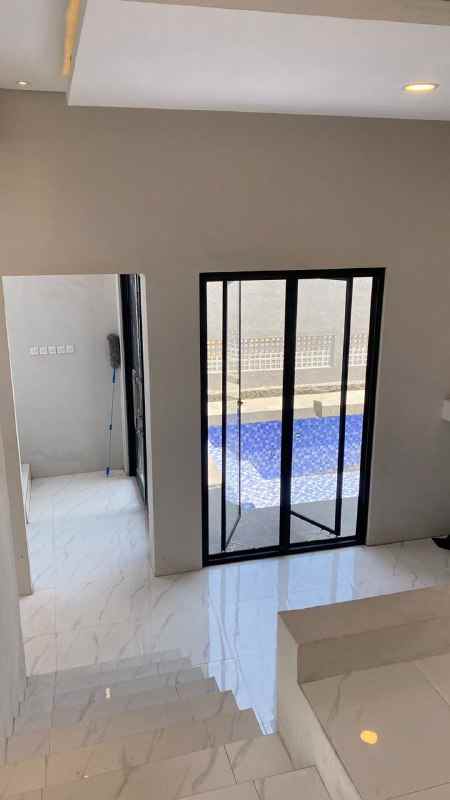 dijual rumah delta mandala