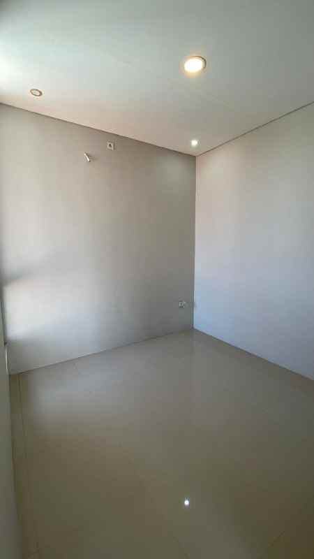 dijual rumah delta mandala