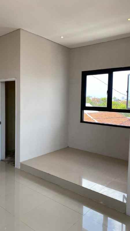 dijual rumah delta mandala