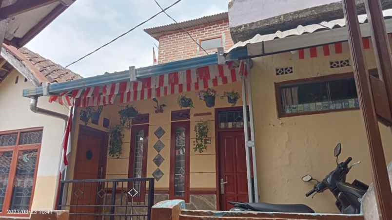 dijual rumah desa ngamprah kecamatan