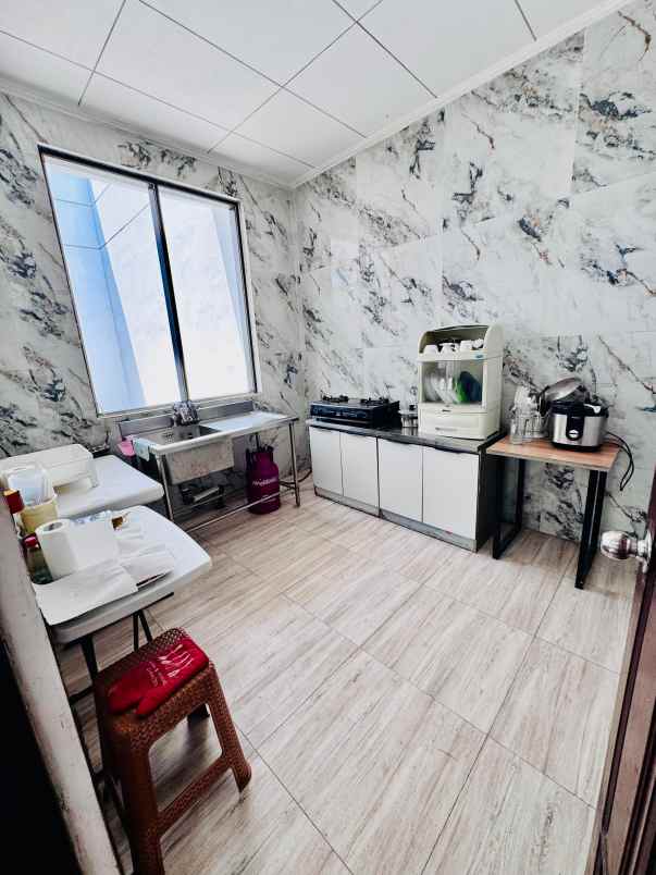 dijual rumah dharmahusada indah utara surabaya timur