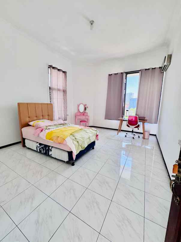 dijual rumah dharmahusada indah utara surabaya timur