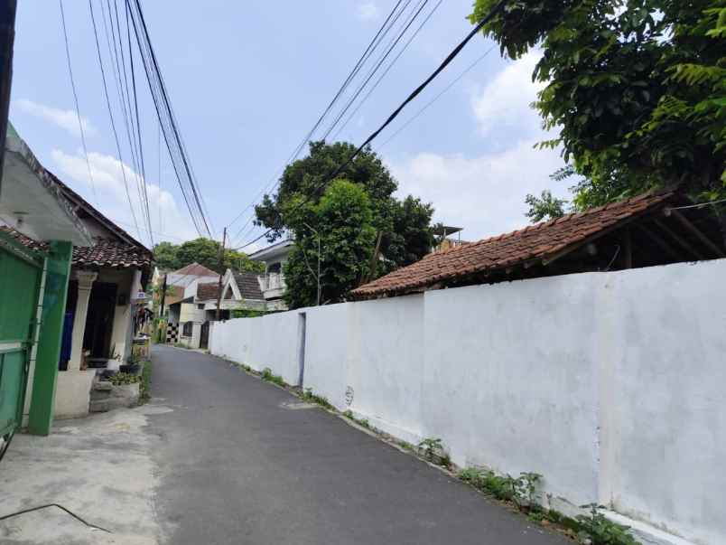 dijual rumah di jalan jawa