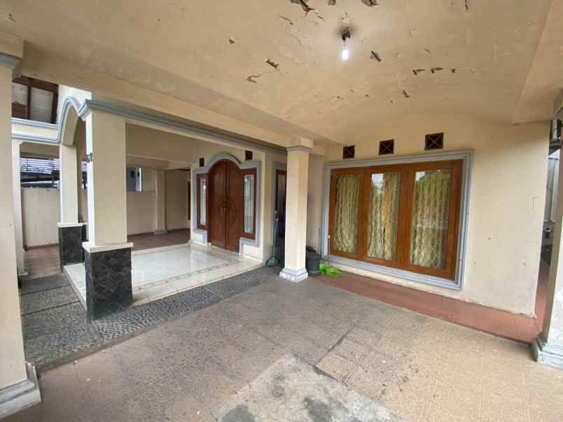 dijual rumah di jl jatiwangi pondok gede bekasi