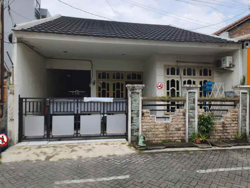 dijual rumah di jl singa pedurungan semarang