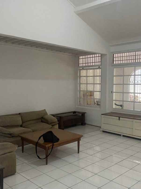 dijual rumah di lebak bulus jakarta selatan