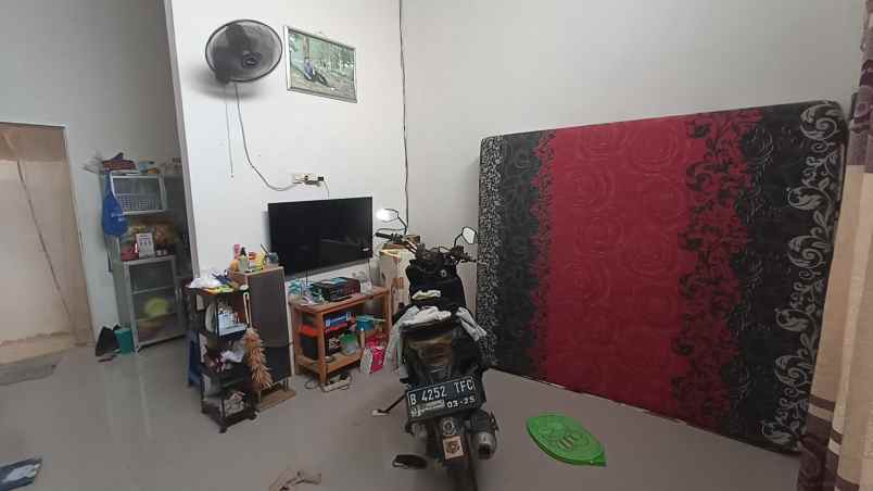 dijual rumah di over kredit rumah di