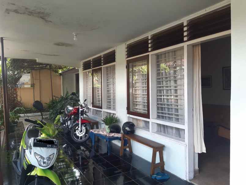 dijual rumah di pusat kota jember dekat lippo