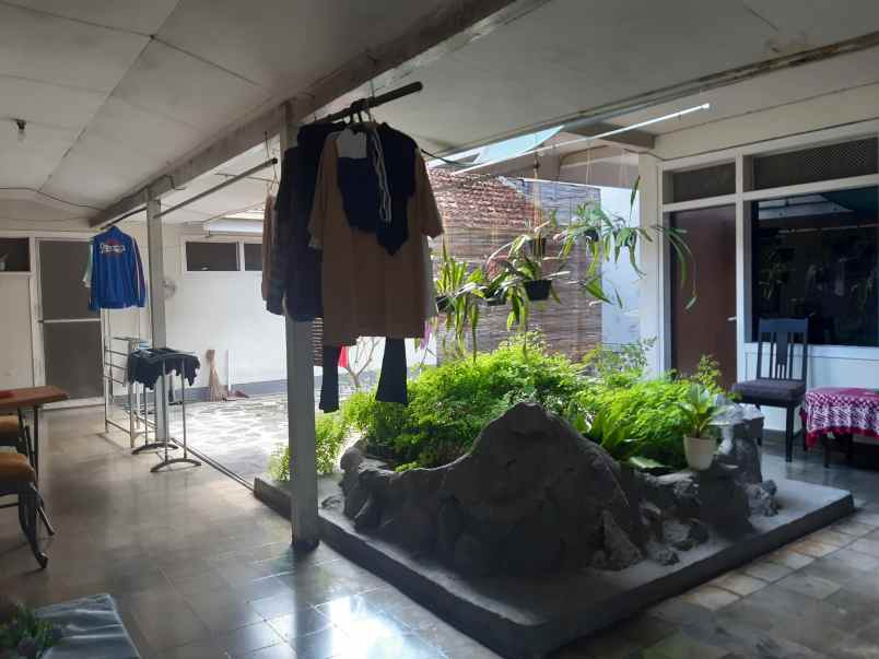 dijual rumah di pusat kota jember dekat lippo