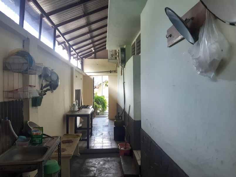 dijual rumah di pusat kota jember dekat lippo