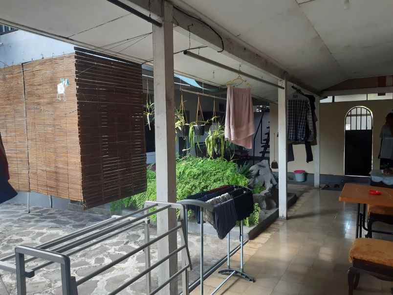 dijual rumah di pusat kota jember dekat lippo