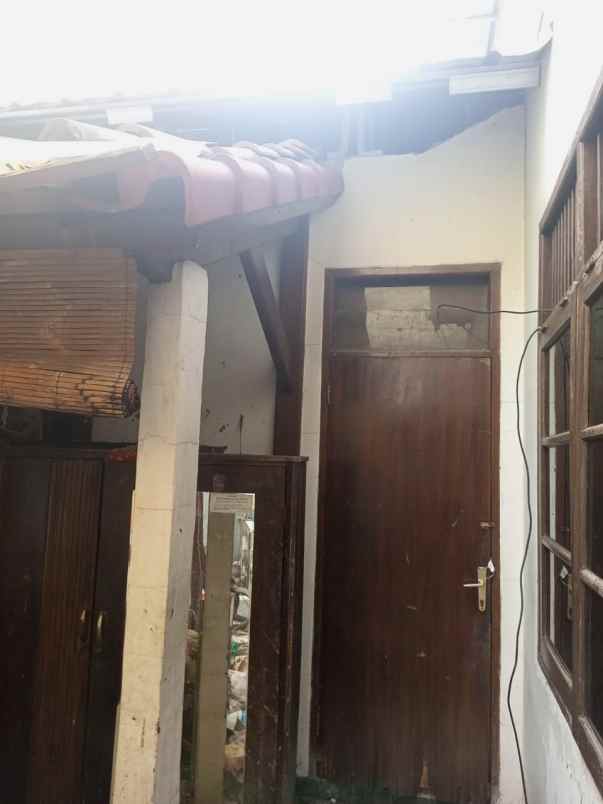 dijual rumah di tuparev jalan wiratama cirebon