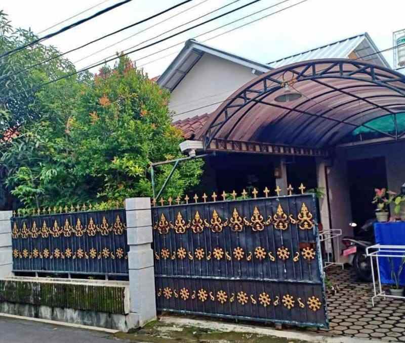 dijual rumah di tuparev jalan wiratama cirebon