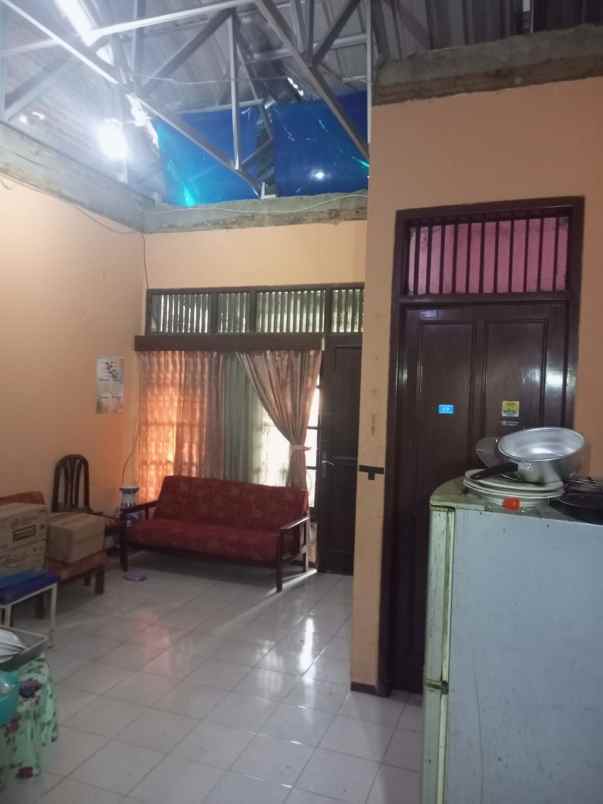 dijual rumah di tuparev jalan wiratama cirebon