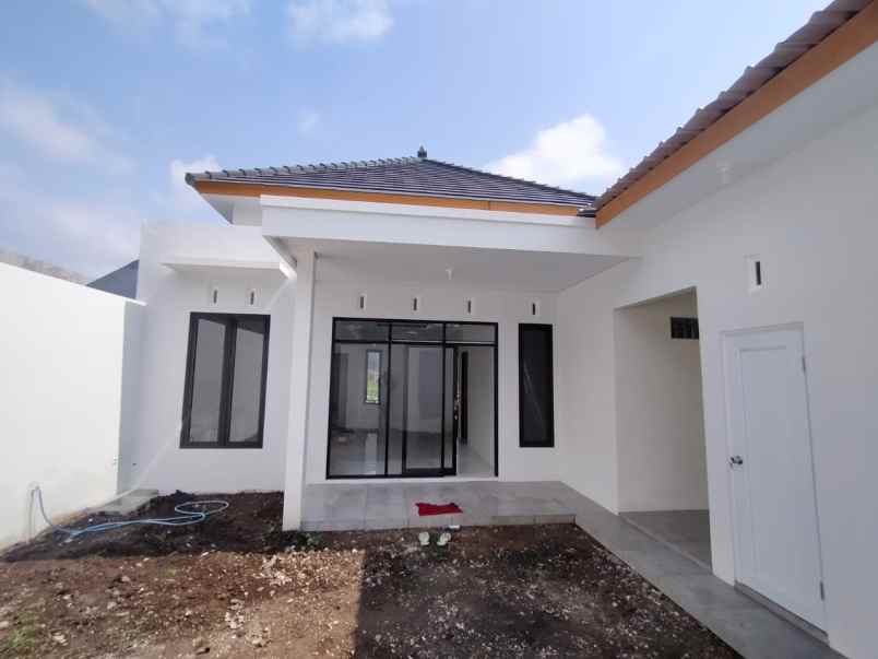 dijual rumah ds jedong mulyorejo