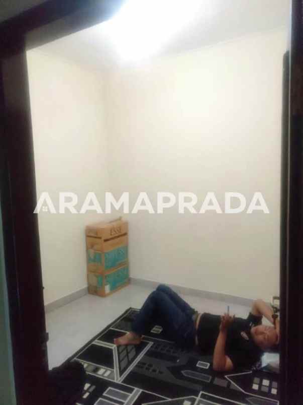 dijual rumah dukuh sari