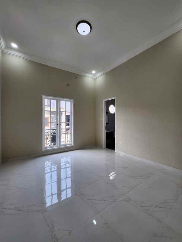 dijual rumah duren sawit jakarta timur