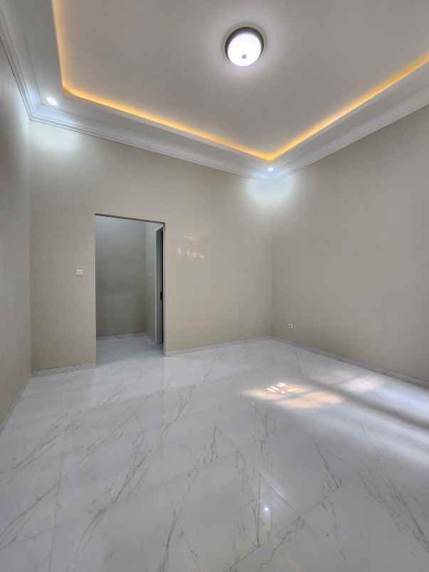 dijual rumah duren sawit jaktim