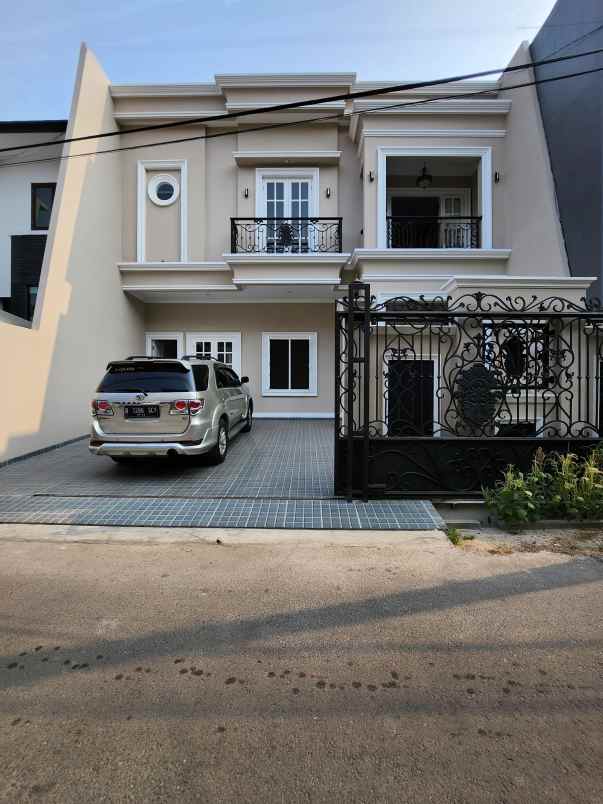 dijual rumah duren sawit jaktim