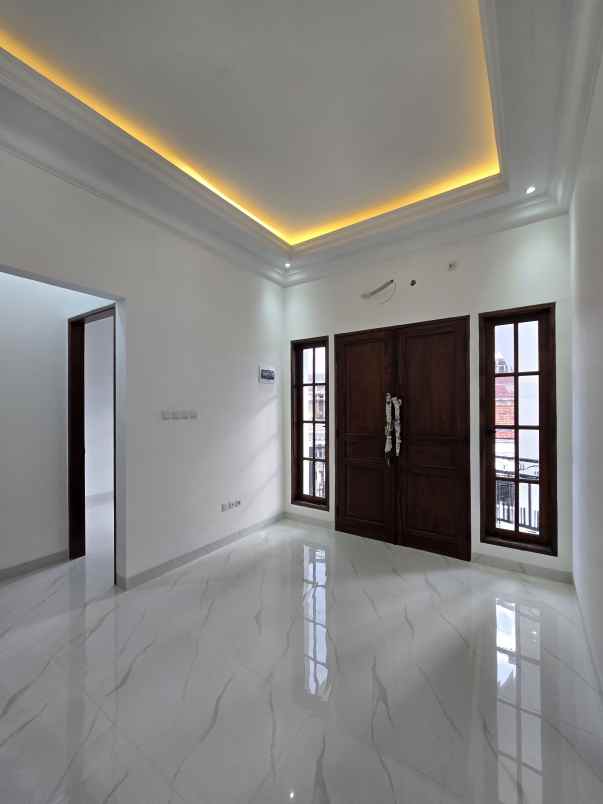 dijual rumah duren sawit jaktim