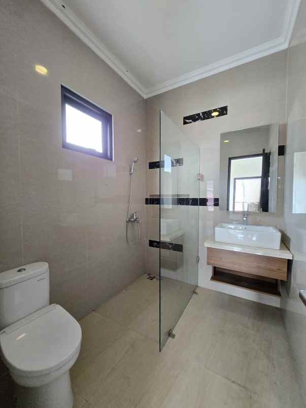 dijual rumah duren sawit jaktim