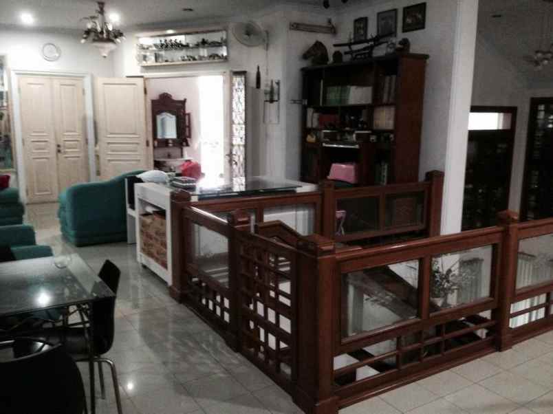 dijual rumah duren sawit klender