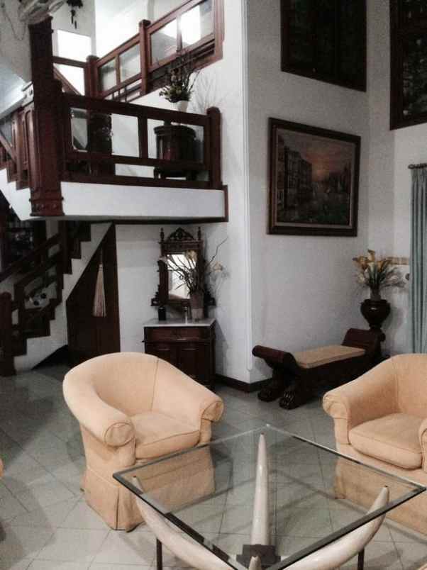 dijual rumah duren sawit klender