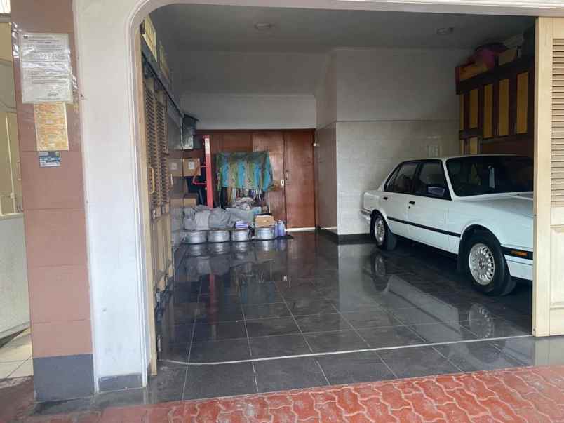 dijual rumah duren tiga