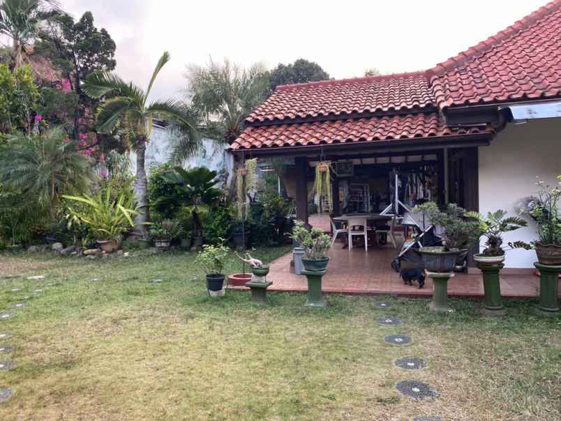 dijual rumah duren tiga