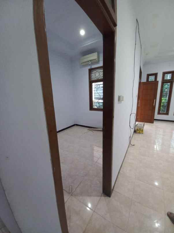 dijual rumah gading cipta residence