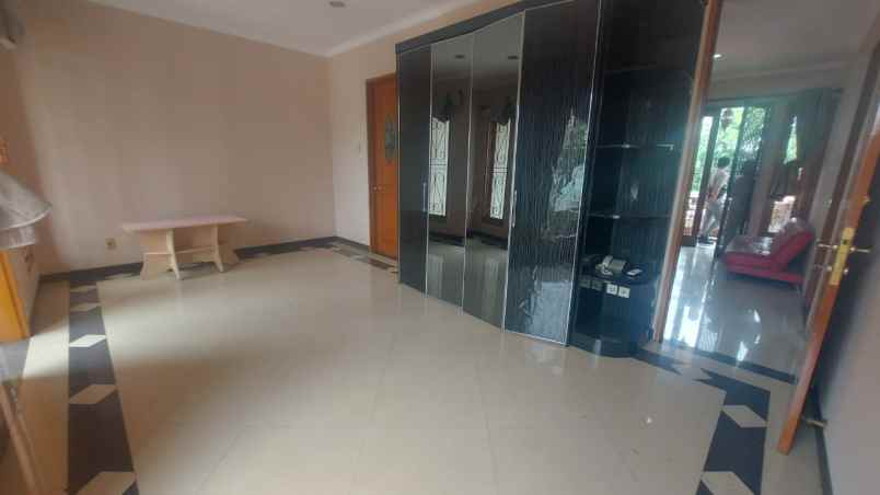 dijual rumah gading griya lestari