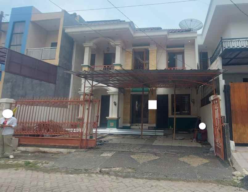 dijual rumah gading griya lestari