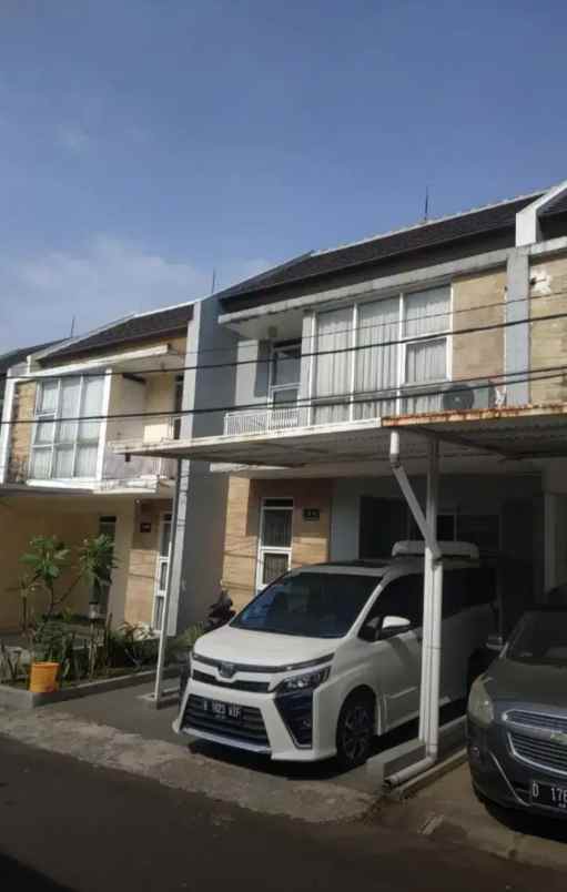 dijual rumah gado bangkong