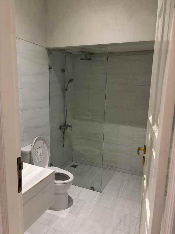 dijual rumah gaharu cilandak jakarta