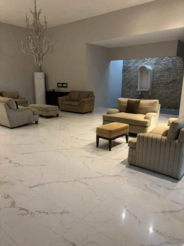 dijual rumah gaharu cilandak jakarta