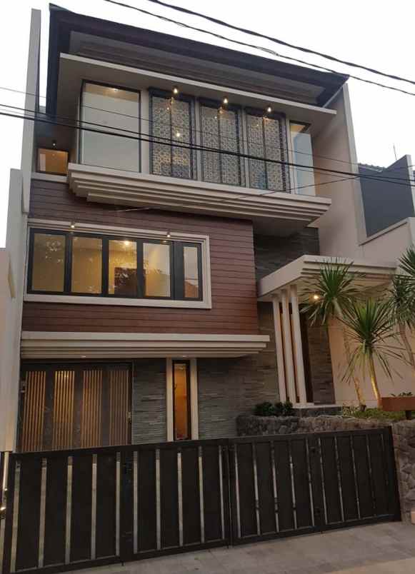 dijual rumah galaxi bumi permai araya