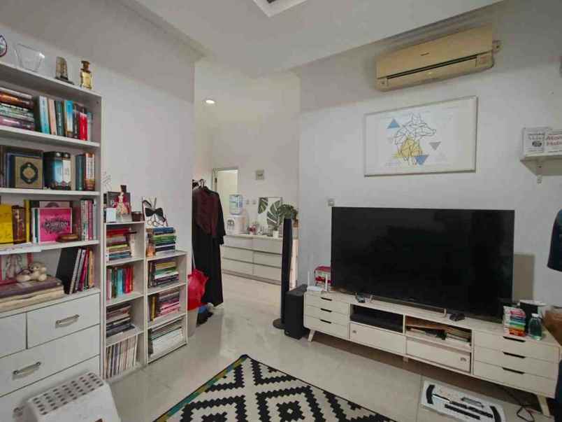 dijual rumah gas alam