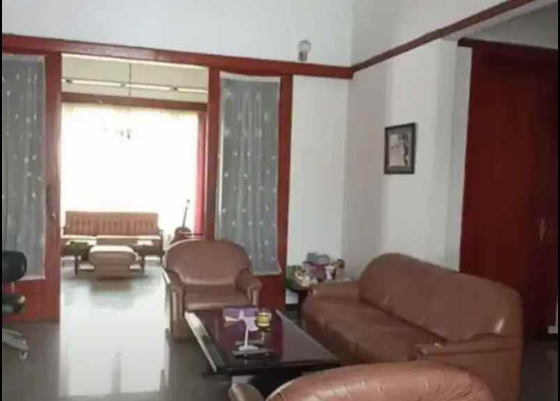 dijual rumah gatot subroto