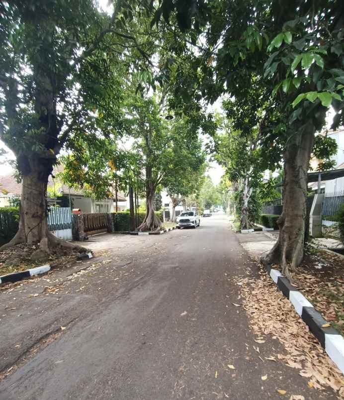 dijual rumah gatot subroto