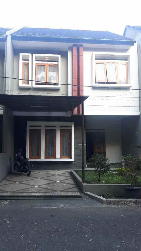 dijual rumah gegerkalong hilir